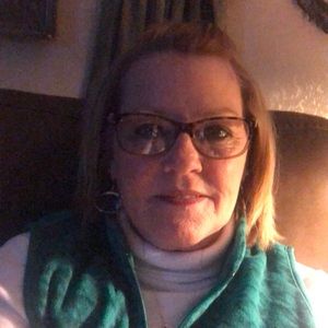 Meet your Posher, Debby